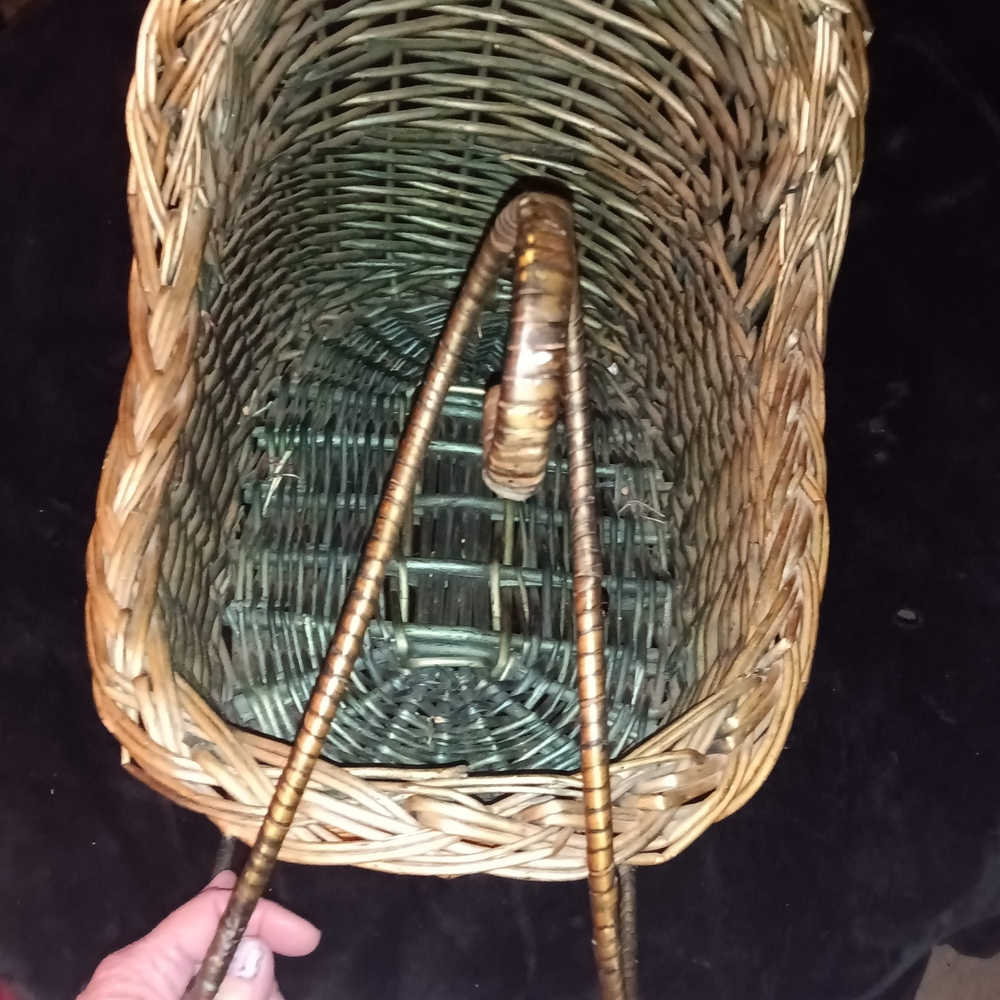 Handcrafted Wicker Rocking Cradle - Picture 2 of 4